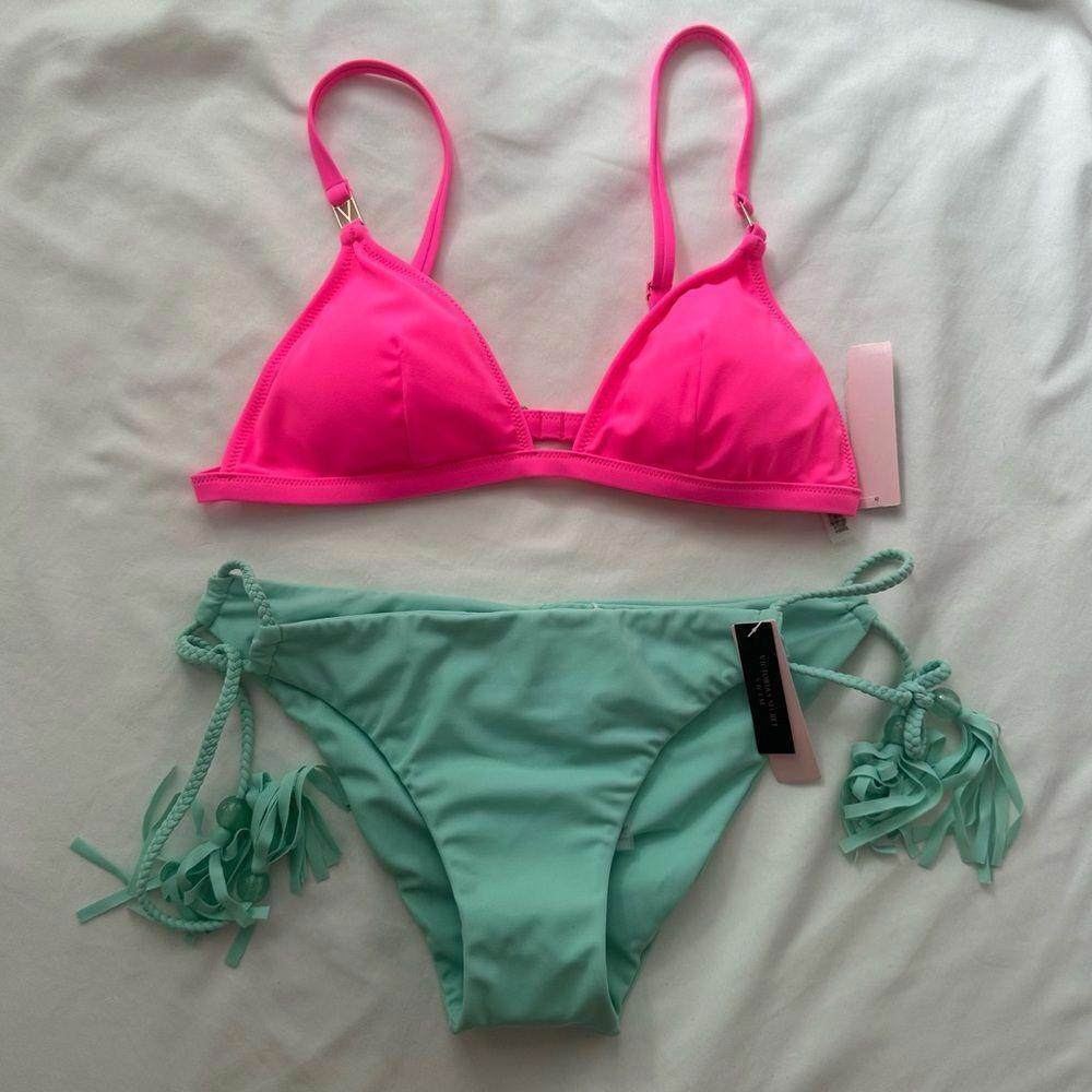 Victoria’s Secret bikini set